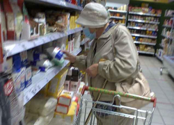 Жители Волгоградской области начали экономить на продуктах
