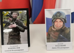 В Камышине орден и медаль передали родным героев-рядовых, погибших в СВО