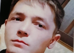 На Левобережье проводили в последний путь Алексея Абдрахманова, ушедшего на передовую добровольцем 