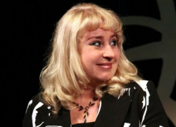 Прима Камышинского драмтеатра Татьяна Торощина отметила серьезный юбилей, но осталась исполнительницей ролей молодых красавиц