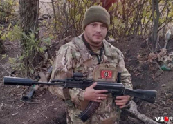 "Осколок прилетел прямо в голову и в грудь": в Камышинском районе простились с погибшим на Украине 33-летним бойцом