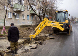 В Камышине доделывают подъезды к улице Крупской