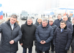 В Волгоград приехал замминистра, они с губернатором открыли новую дорогу