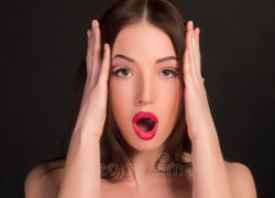 Молодая камышанка в очередной раз поверила в легенду мошенников о "заботливом" сотруднике банка