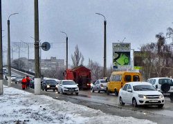 Волгоградский портал "Высота 102": С 1 января придётся ходить пешком? - в Камышине ФАС приостановила отбор перевозчиков по пяти маршрутам 