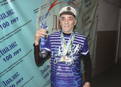 84-летний камышанин отличился в волгоградском марафоне