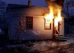 Суд над извергом, решившим заживо сжечь соседку, может приговорить фигуранта уголовного дела к 11 годам тюрьмы