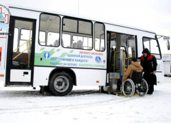 Администрация Камышина с лета закупает и никак не закупит спецавтобус для маломобильных горожан