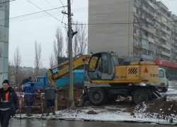 В Камышине коммунальщики продолжают отключать многоэтажки от ресурса, в том числе без предупреждения