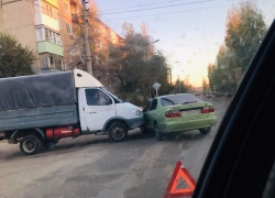 В Камышине водители продолжают попадать в ДТП, которые вполне можно избежать