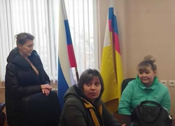 Стало известно, по какой статье хотят привлечь штурмовавших кабинет главы волгоградского Роспотребнадзора противниц QR-кодов 