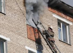 Из-за проводки  в Камышине загорелась пятиэтажка