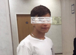 Перерезал на улице горло 16-летнему студенту: волгоградцу дали 9 лет строгого режима
