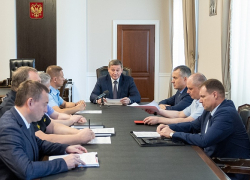 Андрей Бочаров призвал жителей Волгоградской области сообщать о мошенничестве и перепроверять информацию