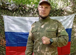 В Камышине с воинскими почестями похоронят героя СВО Алексея Клякина