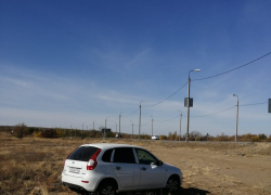 Подросток без прав на "Калине" под Камышином улетел в кювет, но счастливо отделался