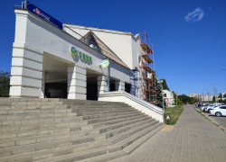 В Камышине главный офис Сбера оделся в строительные леса