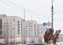 В Камышине в хозпомещении на территории бывшего ХБК загорелся воздухоочиститель
