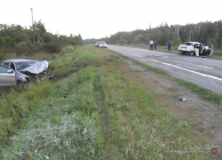 На автодороге «Калининск – Жирновск - Камышин» в ДТП погибли водители и пассажир 