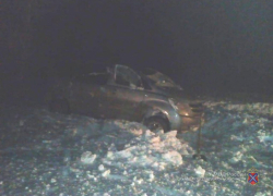 На федеральной трассе под Камышином иномарка улетела в кювет, водитель легко отделался