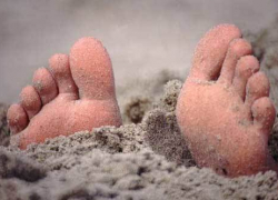 В Волгоградской области 3-летнего мальчика насмерть засыпало песком