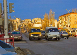 В Камышине административная газета "Диалог" намекает на "подгребание" под себя местными властями всех маршрутов пассажирских перевозок?