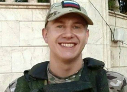 В Котово 22 мая проводили в последний путь 21-летнего разведчика Александра Кубанцева, погибшего в Мариуполе год назад