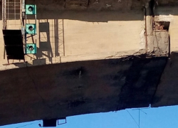Камышане сфотографировали трещины Бородинского моста и спровоцировали дискуссию, насколько мост безопасен