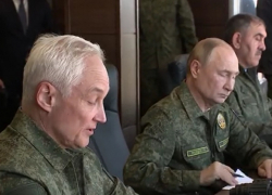 Гениальный ход Путина: такого в НАТО точно не ждали — таинственные фигуры на военных учениях напугали Лондон, - "Блокнот - Россия"