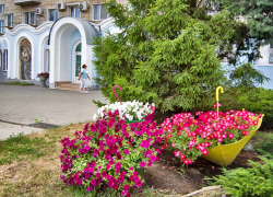 В Камышине счастливо живут 104-летний дедушка Петр и его жена Феврония, которая на десять лет моложе