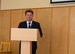 Глава Камышина Станислав Зинченко высказал прогрессивную позицию о том, чтобы "сбросить" с бюджета нерентабельные МУПы
