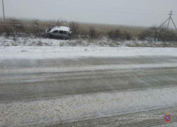 Водитель не справился с управлением  по дороге из Камышина в Волгоград