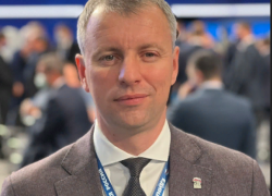 Депутат камышан в Госдуме Алексей Волоцков объявил сбор гуманитарной помощи беженцам из Донбасса