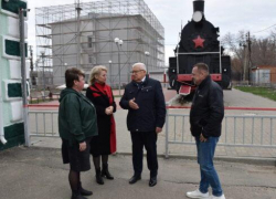 В Камышинский район приехал депутат Облдумы - не "свой", а "чужой"