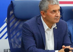 Председатель Волгоградского отделения Союза журналистов России Вячеслав Черепахин поздравляет с Новым годом 