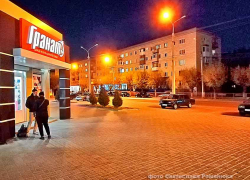 Нельзя ли старые светильники с центральных улиц Камышина отдать в частный сектор, где вообще темень? - камышанин