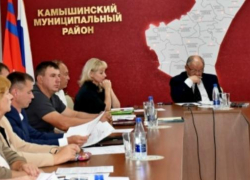 У главы Камышинского района Алексея Самсонова появился новый заместитель - экс-глава города Петров Вал Елена Береговая