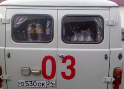 В больницу Камышина доставлены двое мужчин и женщина после столкновения автомобилей на "встречке"