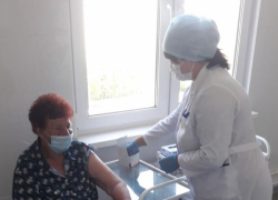Камышинский район вышел в лидеры по доставке пожилых селян на вакцинацию от ковида социальным транспортом