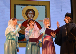 Какое "музыкальное приношение" собрали в камышинском ДК "Текстильщик" для Святого покровителя города 8 ноября