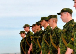 В Камышине военные прокурорские работники проинформировали молодое пополнение о мерах по противодействию терроризму и экстремизму