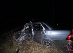 На трассе между Жирновском и Камышином столкнулись два автомобиля, пострадавший водитель в больнице