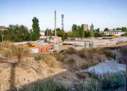 Новая поликлиника в Камышине, которую недавно посещал губернатор Андрей Бочаров, постепенно выходит из "нуля"