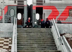 РЖД предлагает камышанам в марте и апреле прокатиться по дешевке на верхних "боковушках" плацкарта и верхних  полках "у туалета"