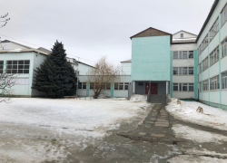 Полицейские ведут процессуальную проверку по факту нанесения ученику школы №7 Камышина удара, отправившего подростка в стационар больницы