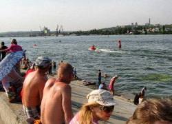 Остается две недели потерпеть без горячей воды "самым несчастливым" жителям 3-го городка в Камышине