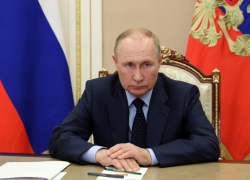 Путин ввел военное положение в четырех российских регионах, а также сообщил о зарплате мобилизованных рядовых в 195 тысяч