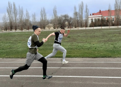 Камышинские полицейские заработали серебряные и бронзовые знаки ГТО