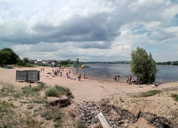 Когда же администрация Камышина и службы благоустройства доведут до ума единственный бесплатный пляж в центре города? - камышанка