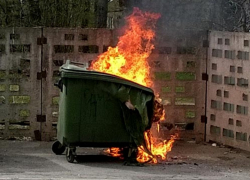 Судя по сводкам пожарных, в Камышине объявлена война новым пластиковым евроконтейнерам